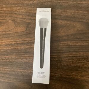 bareMinerals Full Flawless Face Brush